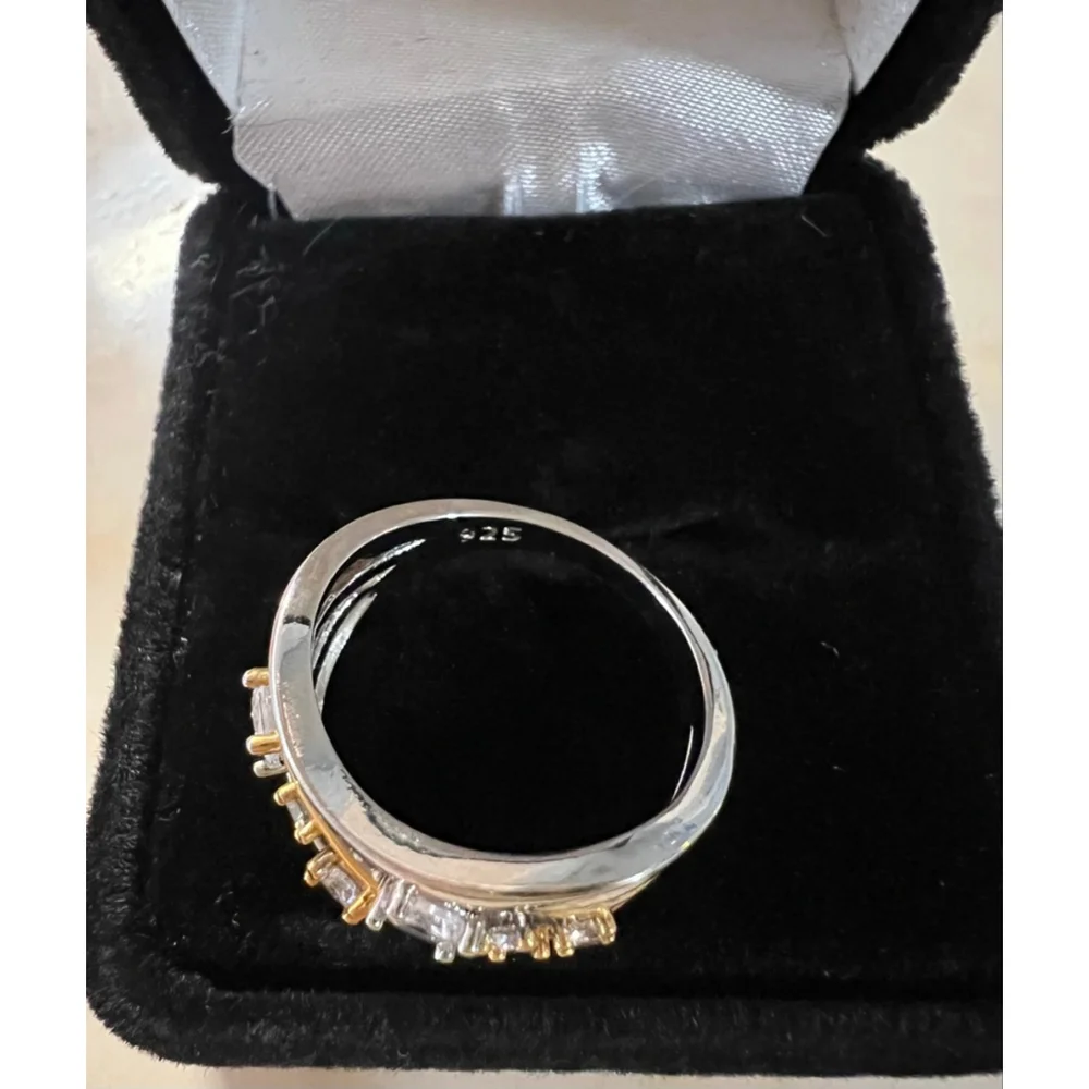 Vine Design 925 Silver With Gold Simulated Diamond Fashion Ring